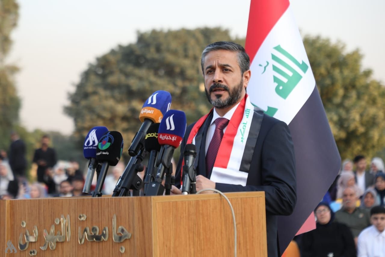 وزير التعليم يعلن قرب تسليم سندات الأراضي لمنتسبي الوزارة