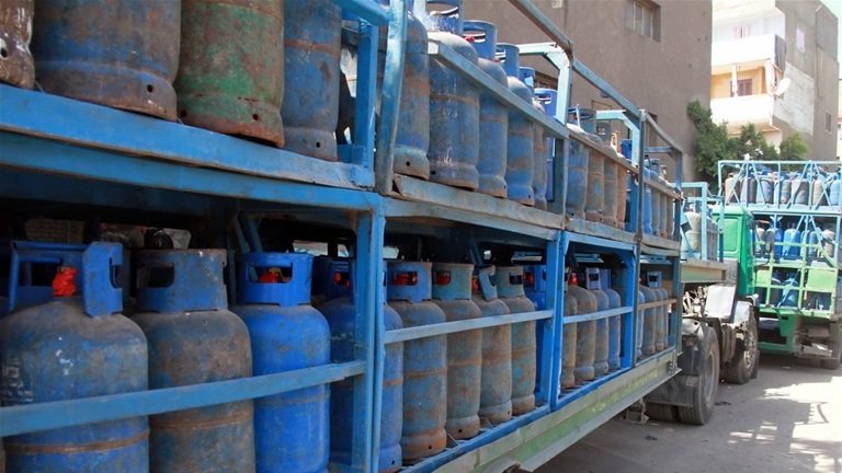 النفط: تخصيص 100 حوضية لنقل منتوج الغاز لبغداد وباقي المحافظات