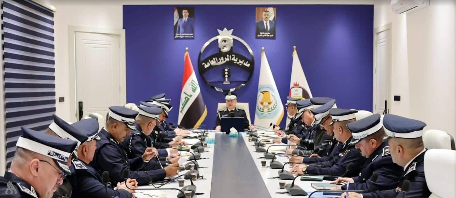 🔘المرور العامة تعلن خطة عيد الفطر: - الخطة لا تتضمن أي قطوعات للطرق - انتشار الدوريات في المراكز التجارية والترفيهية لمعالجة الزخم المروري مع تكثيف انتشار مفارز الطرق الخارجية