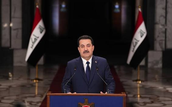 القائد العام يطلع على الموقف الامني والعسكري ميدانيا ومستوى تأهب وجهوزية قواتنا المسلحة والاجهزة الامنية لأداء واجبها ومهامها الوطنية والقانونية في حفظ الامن وحماية الممتلكات العامة والخاصة والبنى التحتية والاقتصادية