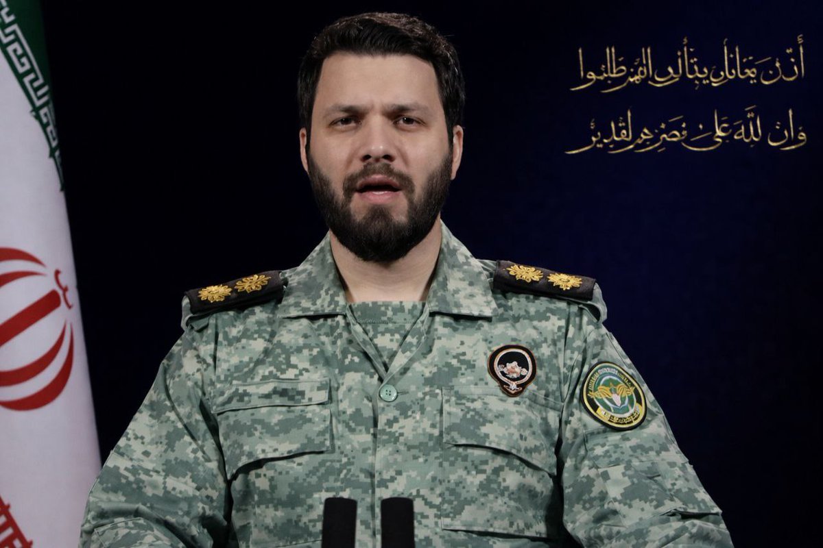 المتحدث باسم مقر خاتم الانبياء الجنود الإرهابيون الأمريكيون - الصهاينة تحت المراقبة الكاملة من قبل وحدات استخبارات العمليات للقوات المسلحة