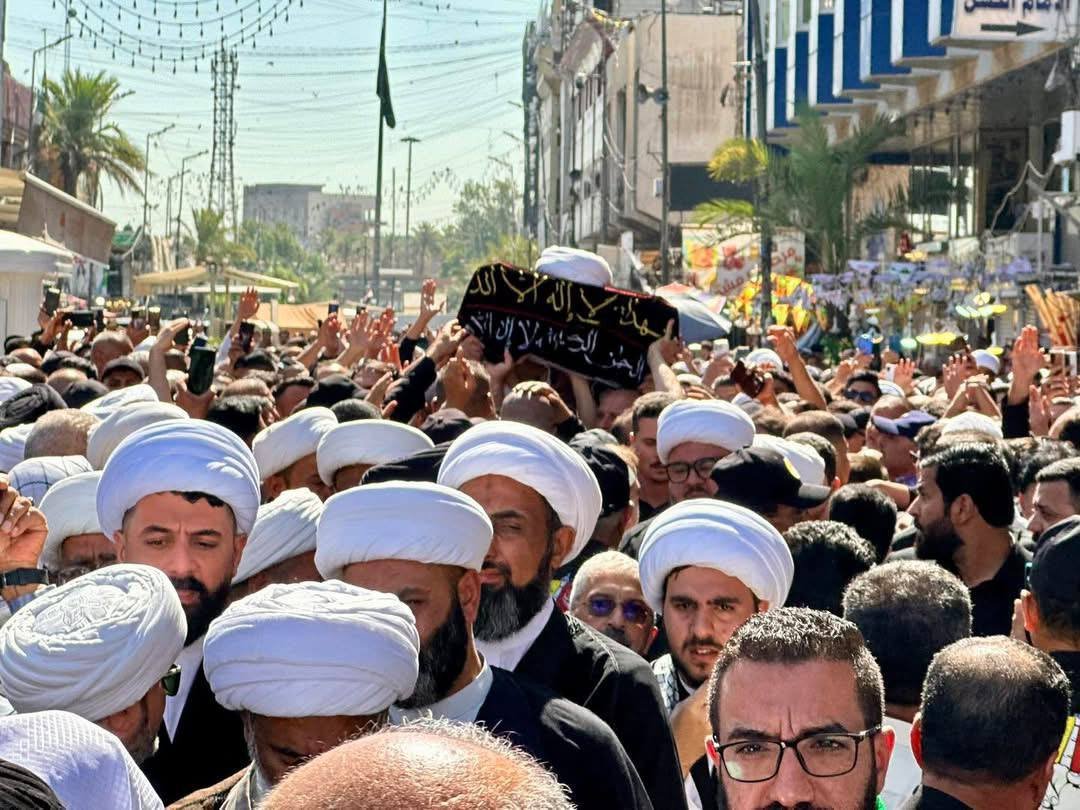 تشييع المرجع الديني آية الله العظمى الشيخ محمد إسحاق الفياض في مدينة الكاظمية المقدسة.