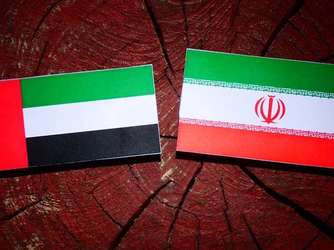 وزارة الخارجية الإماراتية إيقاف جميع الأنشطة والتبادلات التجارية والمعاملات المالية مع إيران حتى إشعار آخر.